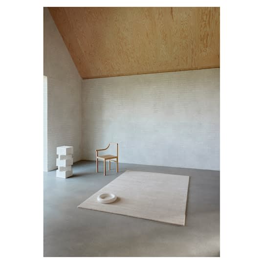 Linie Design Halo Cloud Ullmatta Beige 250x350