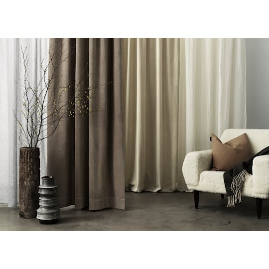 Linum Intermezzo verhon pellava kermainen beige 290cm