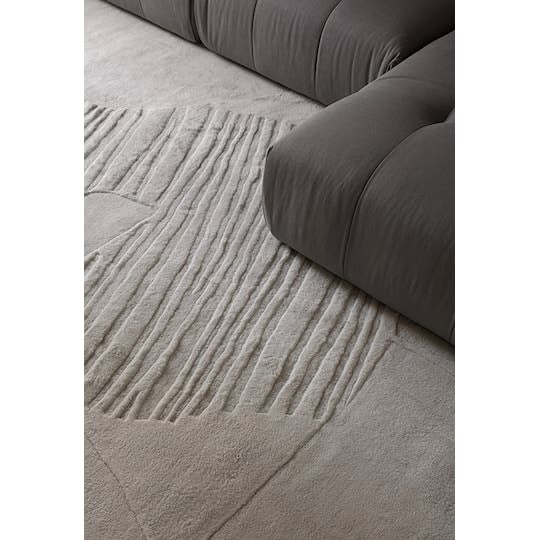 Layered Artisan Guild Ullmatta Bone White 250x350