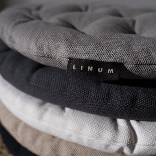 Linum Pepper Stolsdyna Light Grey Ø37