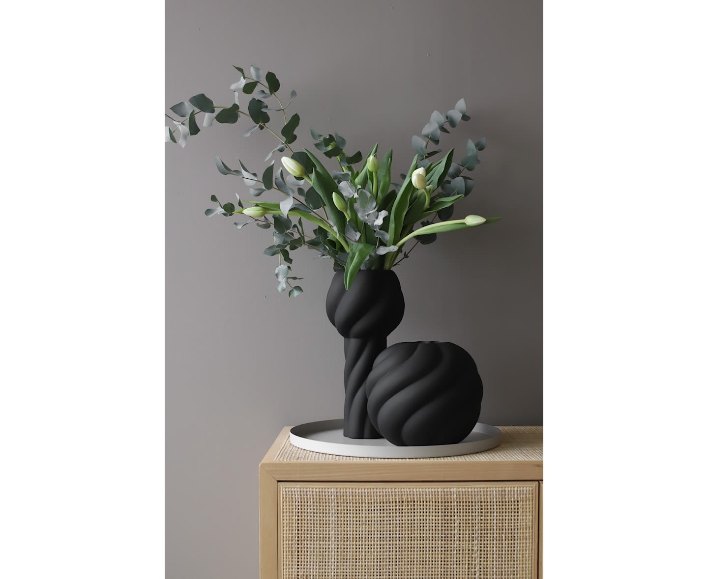 Cooee Design Twist Ball Vase Black 20cm