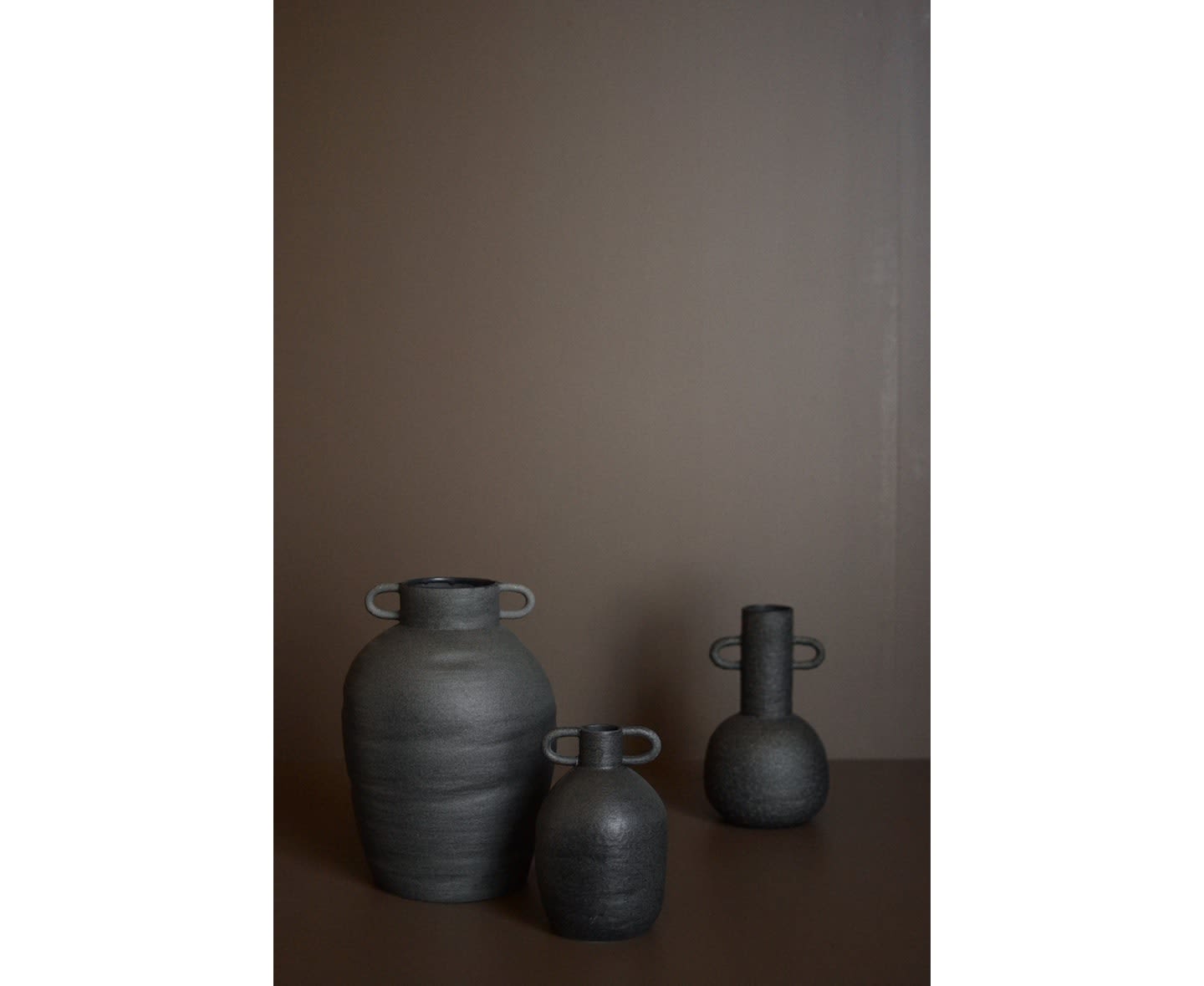 DBKD Long Vase Schwarz Medium