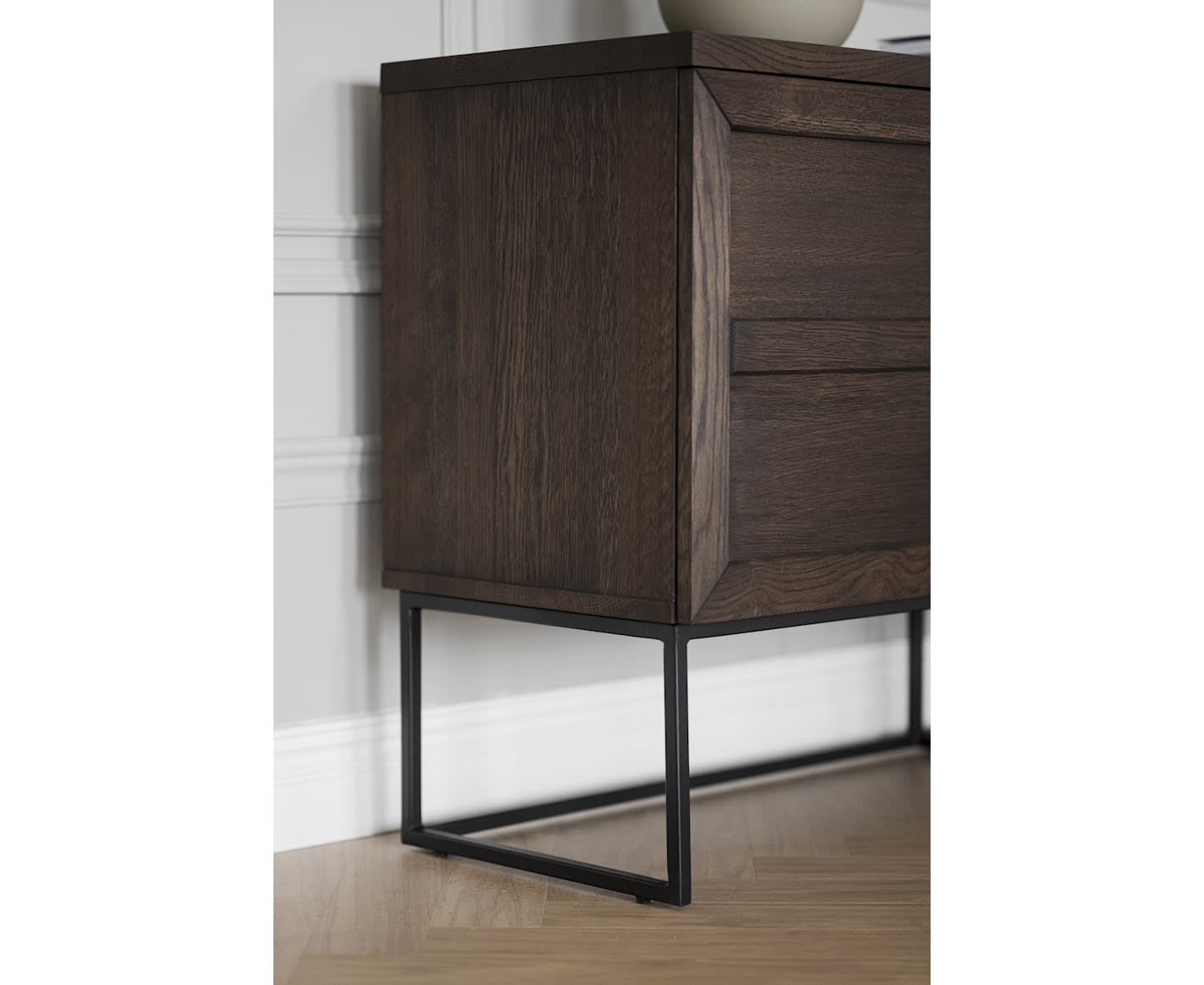 Rowico Home Everett Sideboard Braun 160cm