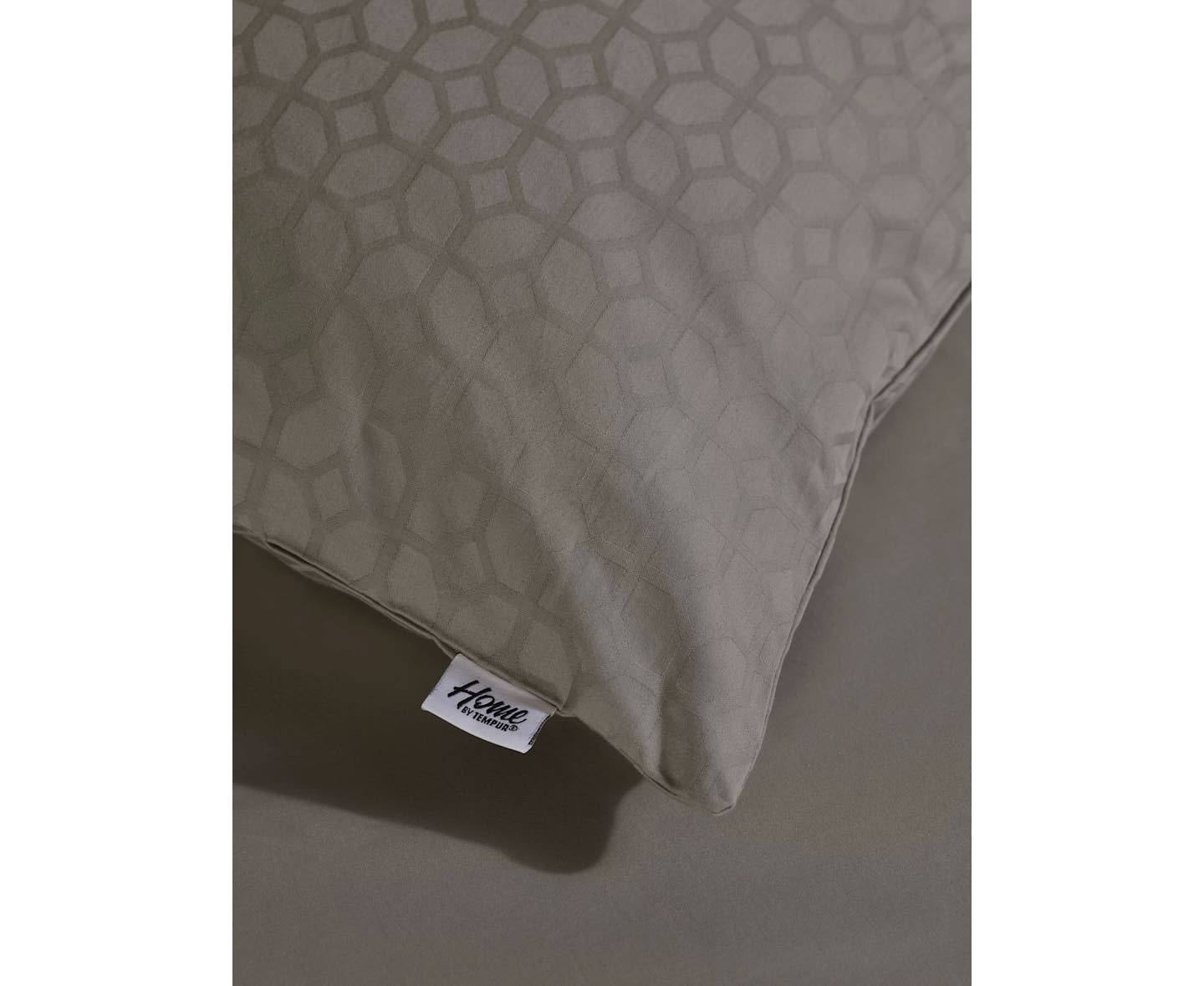 Tempur Satin Luxe Jacquard Tyynyliina Luonto 50x60