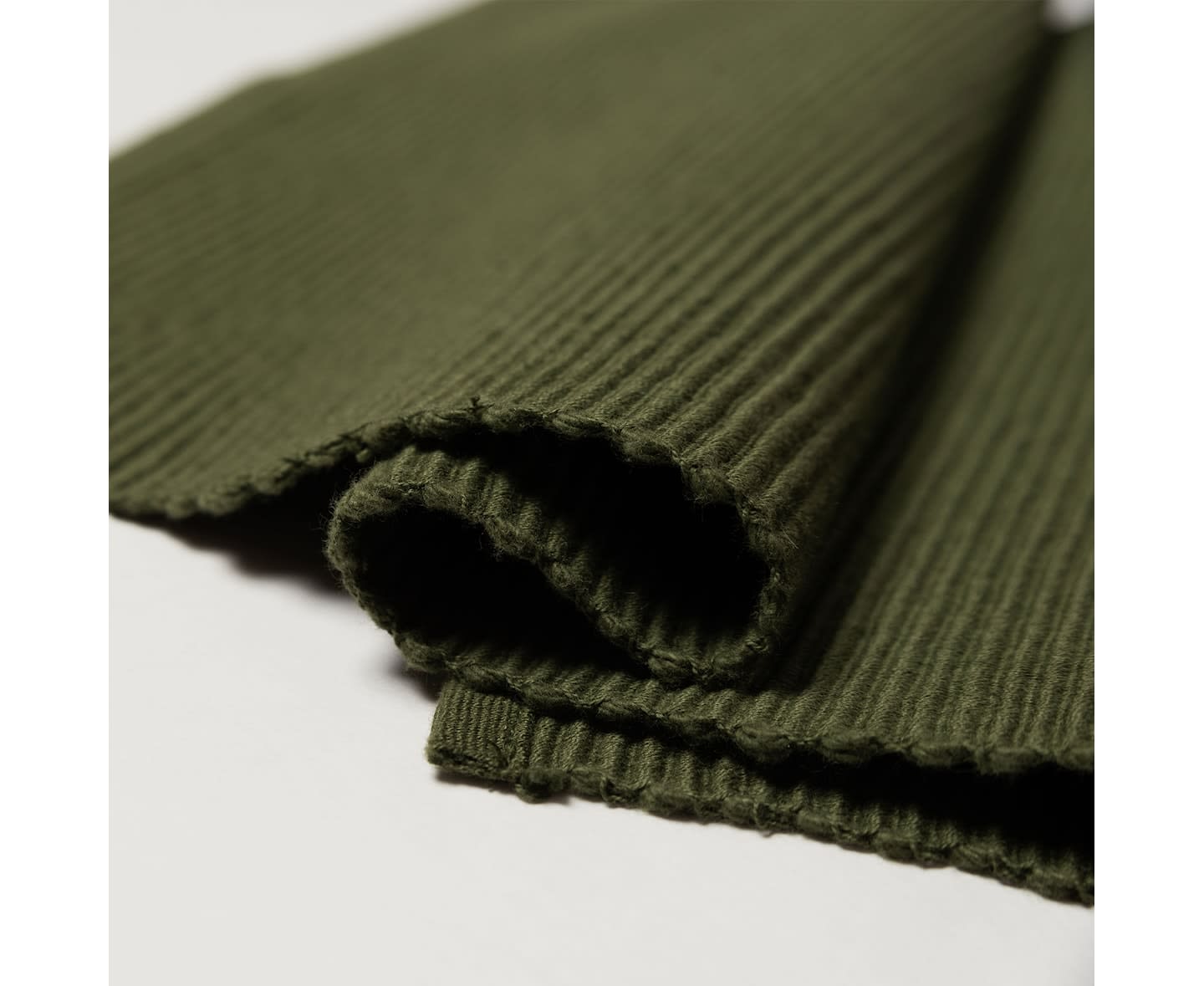 Linum Uni Spisebrikke Dark Olive Green 35x46 4-pak