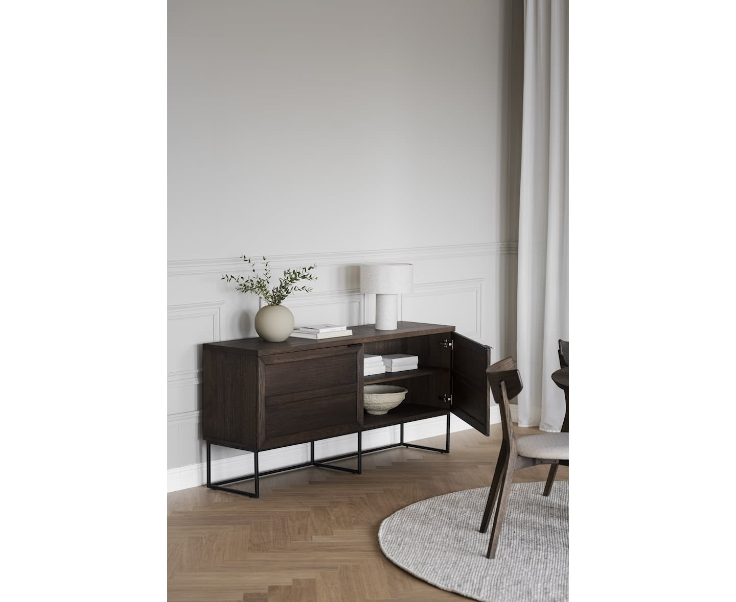 Rowico Home Everett Sideboard Braun 160cm