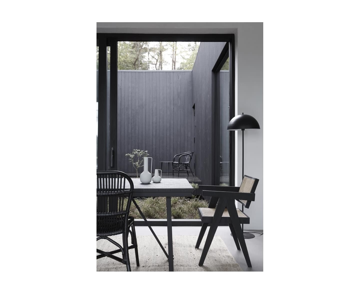 Wikholm Design Melaya Karmstol Black