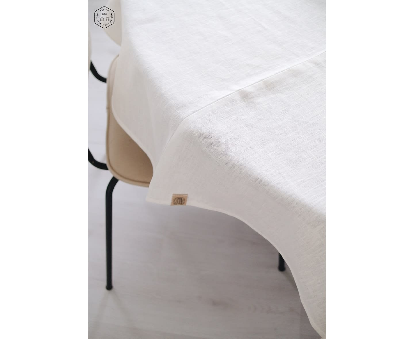 Lovely Linen Classic Linneduk Off-white Ø200