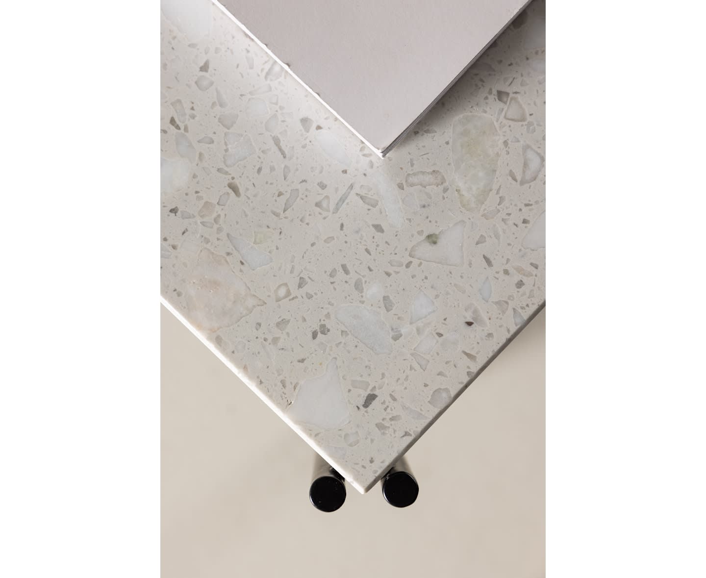 Nordic Home Rebecka Soffbord Terrazzo 75cm