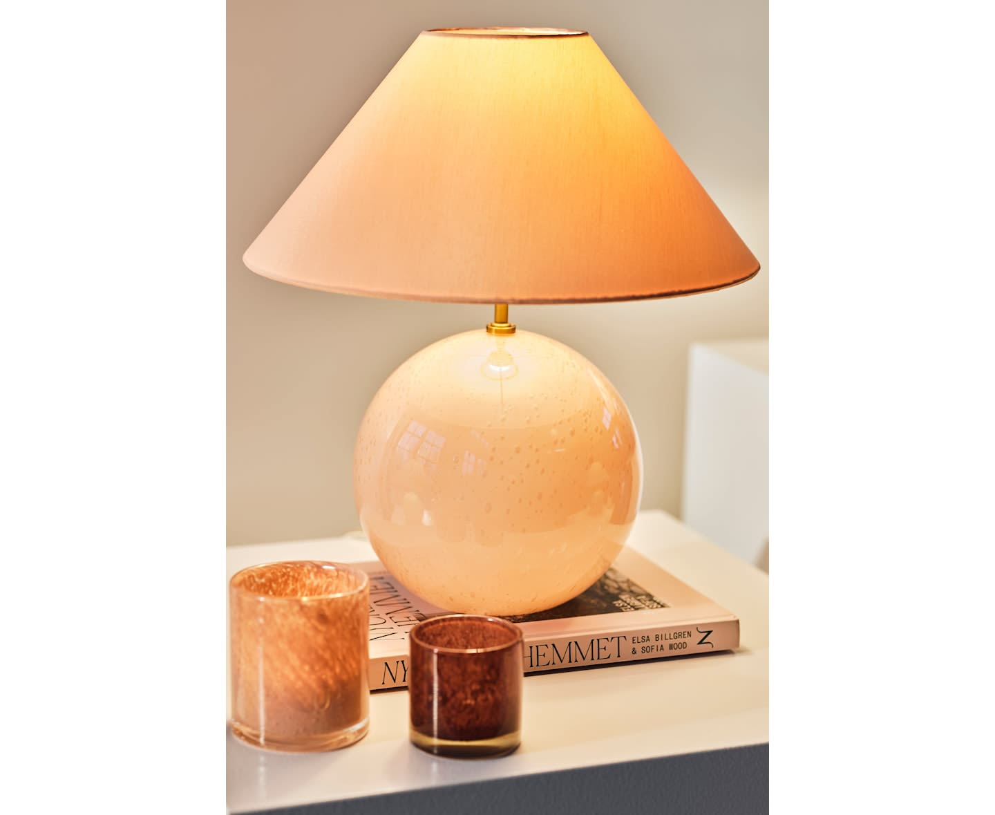 Globen Lighting Iris Bordslampa Blush 35