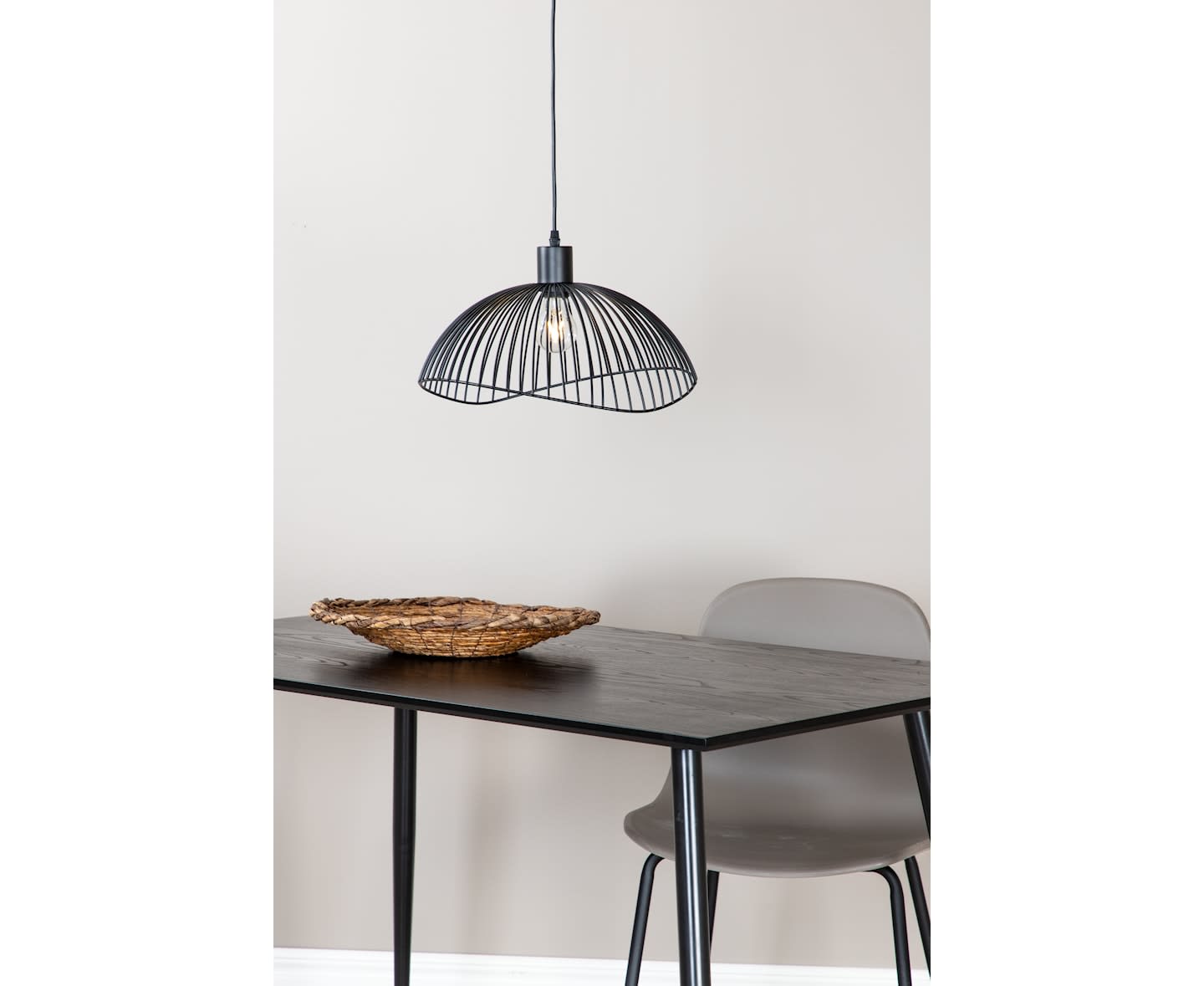 Venture Home Ivar Taklampa Svart 40cm