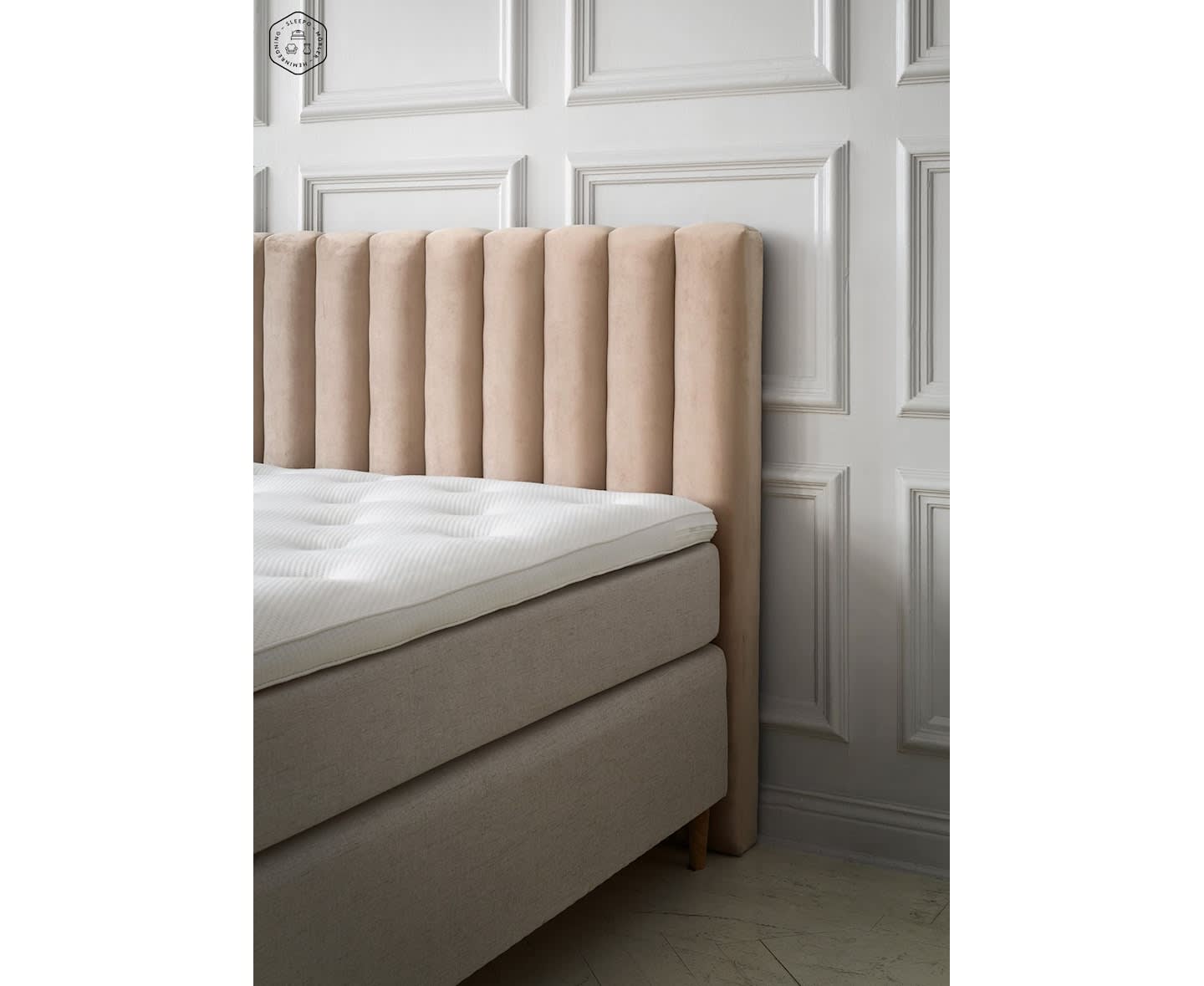 Sleepo Stella Hodegavl Fløyel Beige 160cm