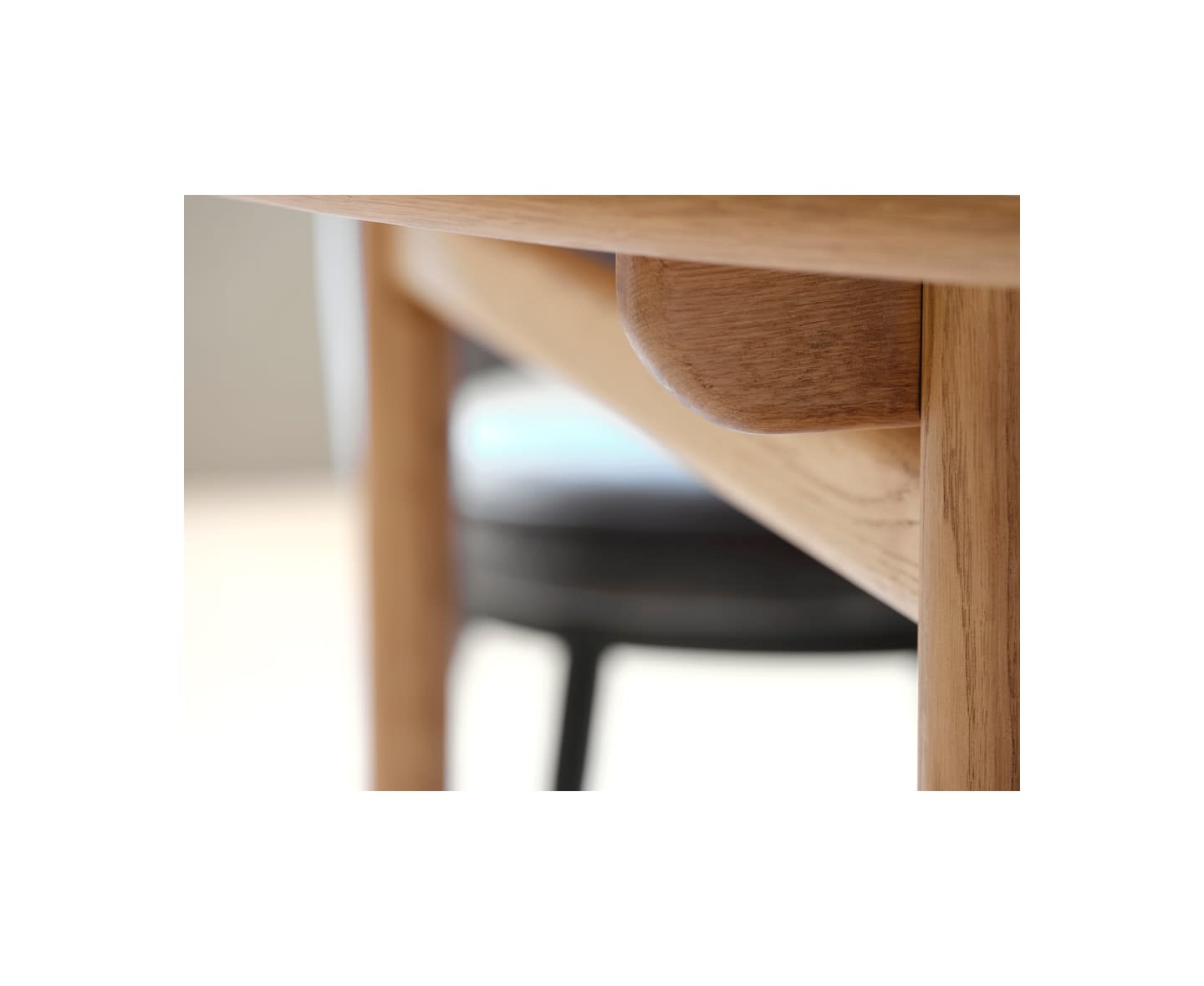 Sleepo Alice Matbord Natural Oak Ø120