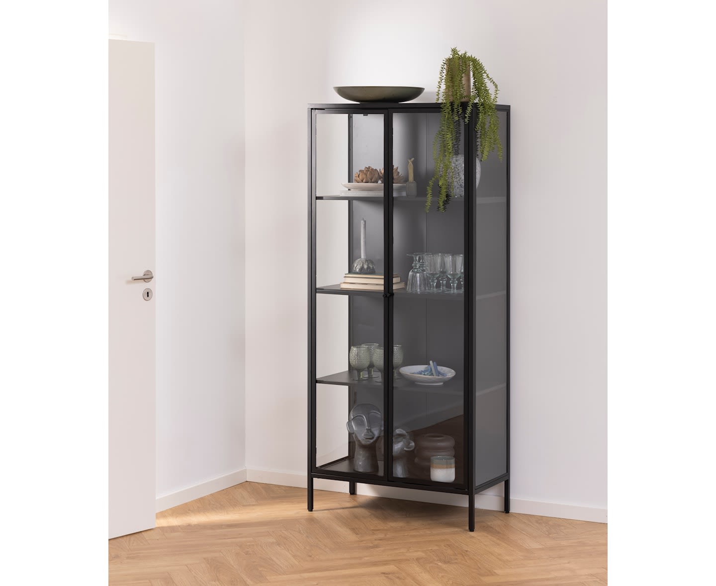 Nordic Home Neah Vitrinskåp Black 180cm