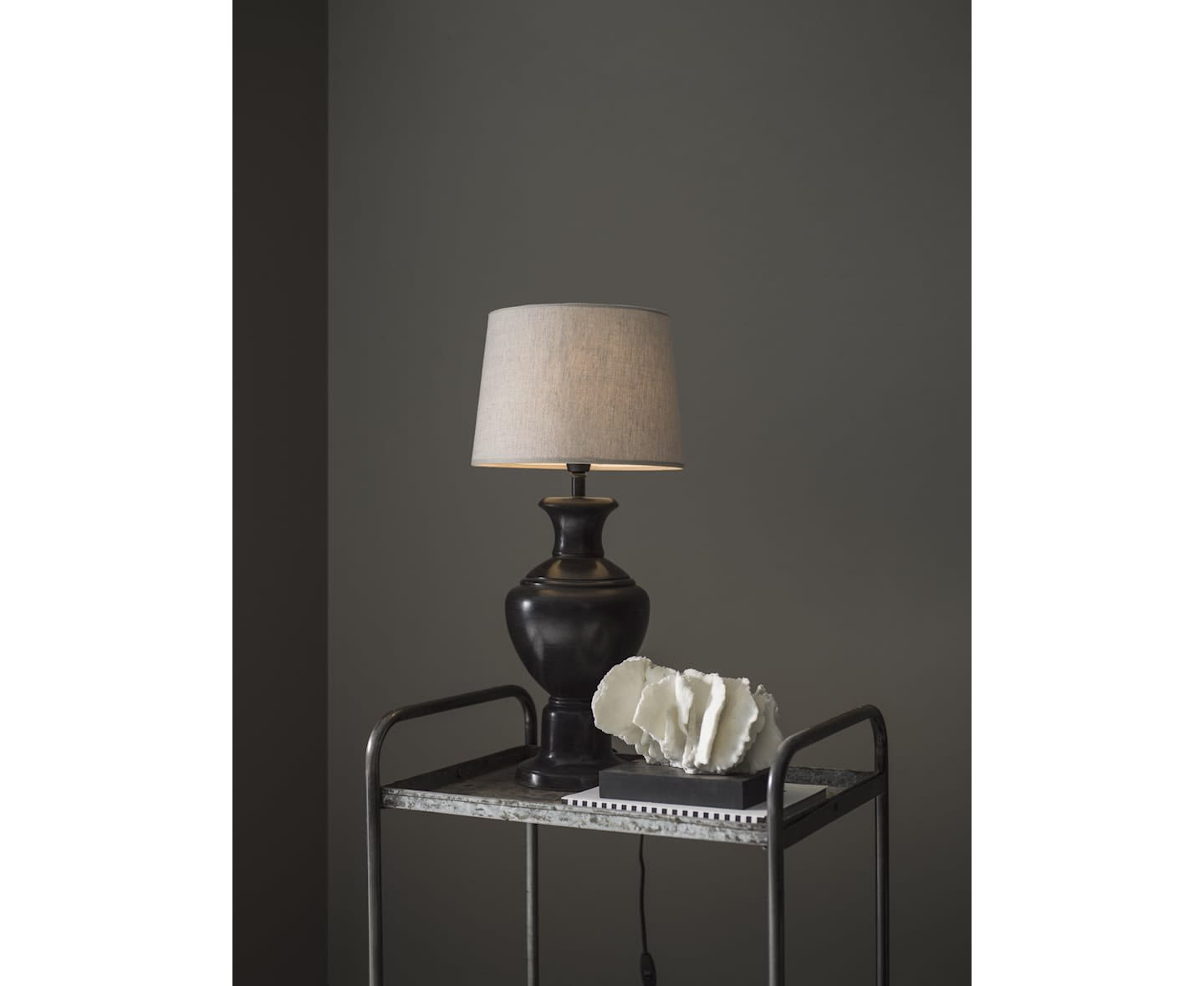 PR Home Alma Lampfot Dark Black 48cm