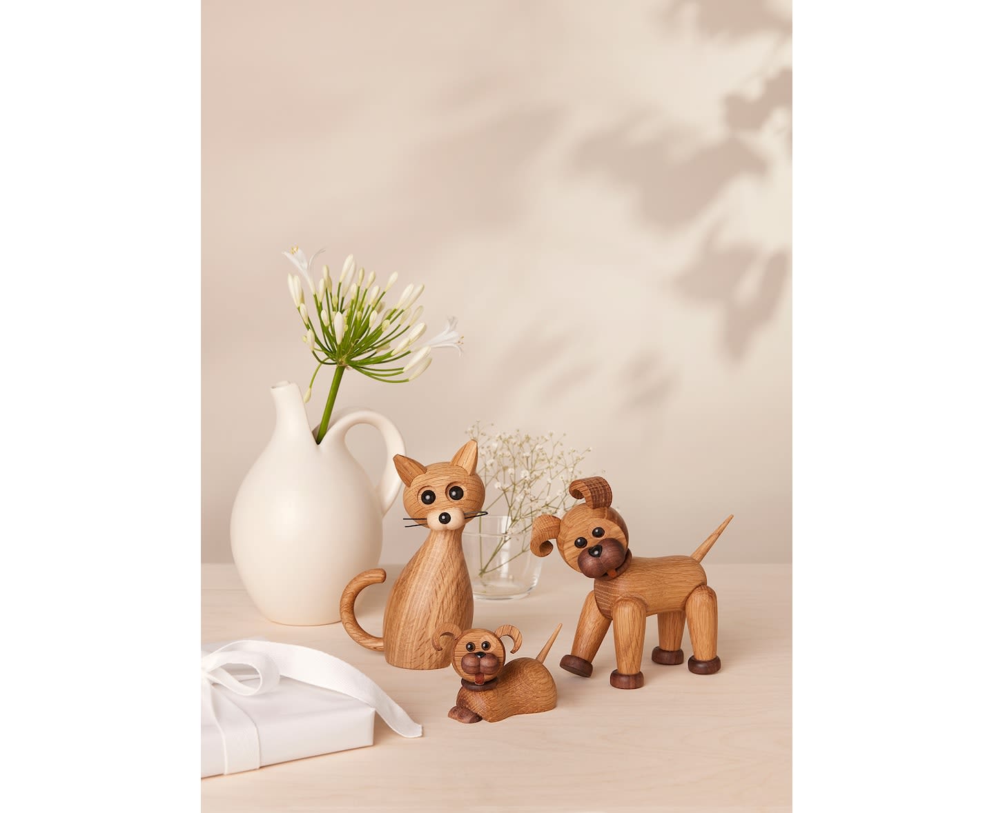 Spring Copenhagen Happy Dog Dekorasjon Eik 13.5cm