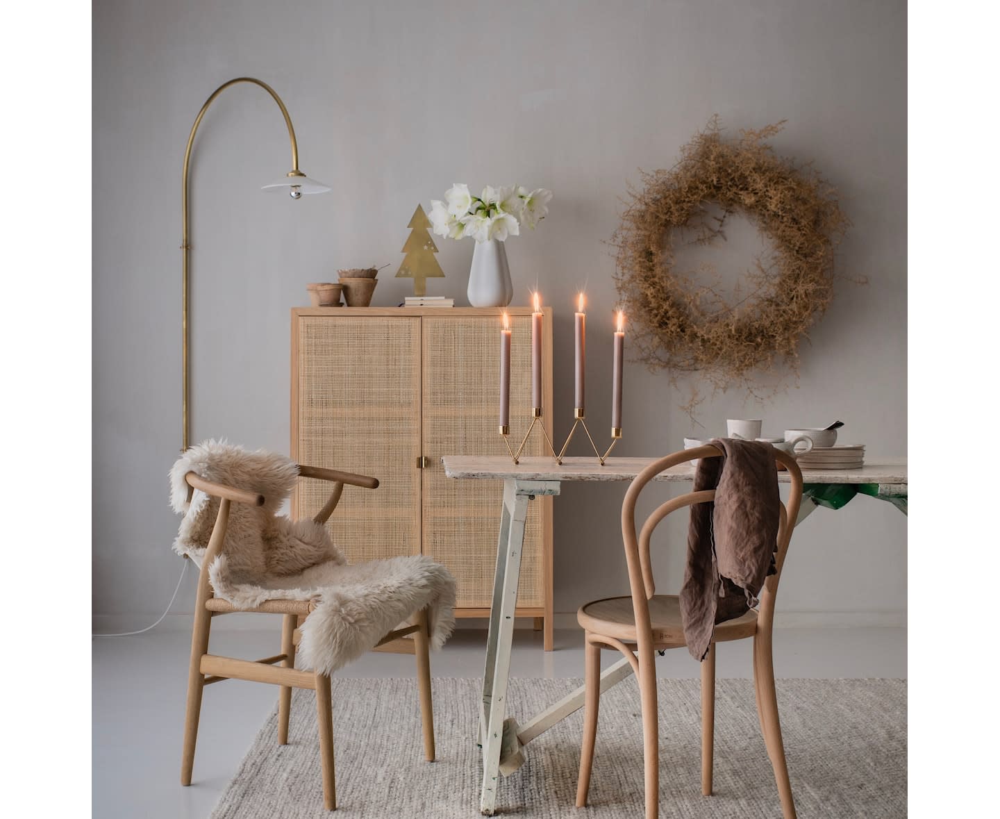 Cooee Design Vinkel Lysestake Brass