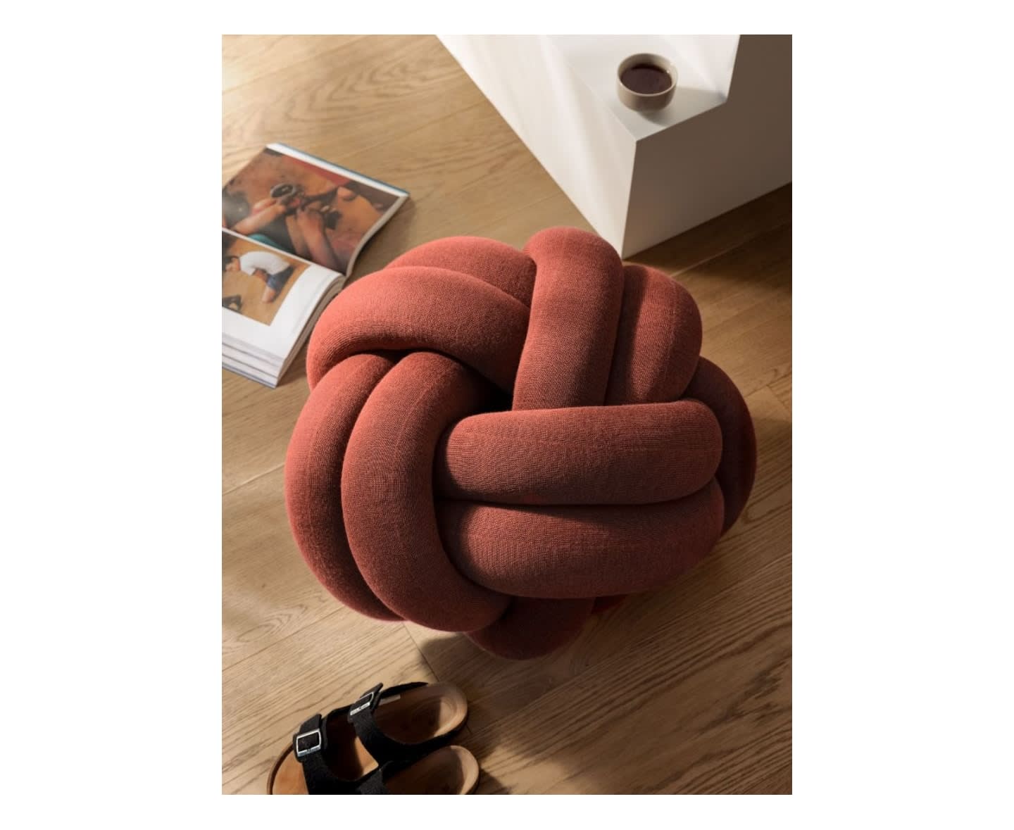 Design House Stockholm Knot Puff M Ochre