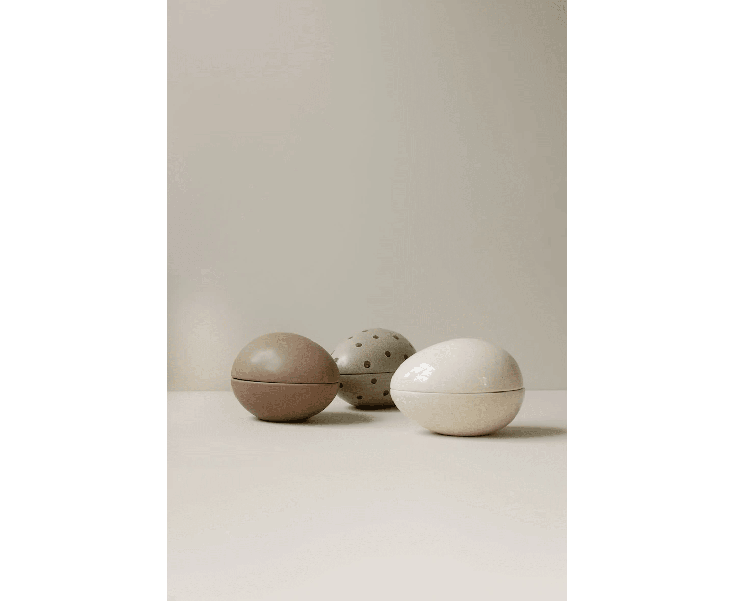 DBKD Nest Pääsiäismuna Beige Dot