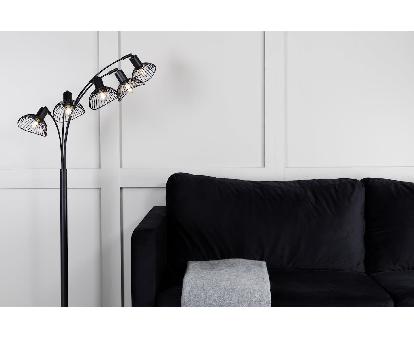 Venture Home Ivar Golvlampa Svart 152cm