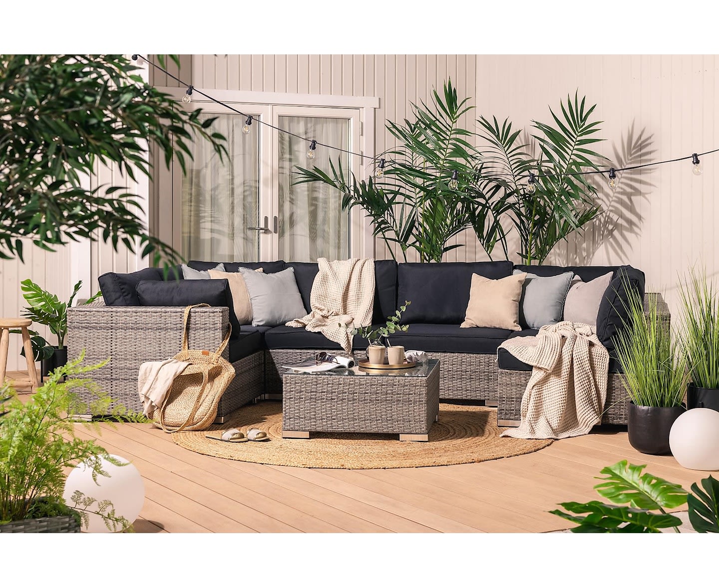 Nordic Outdoor Bora 7-seters lounge sofa inkl. blokkbord Grå