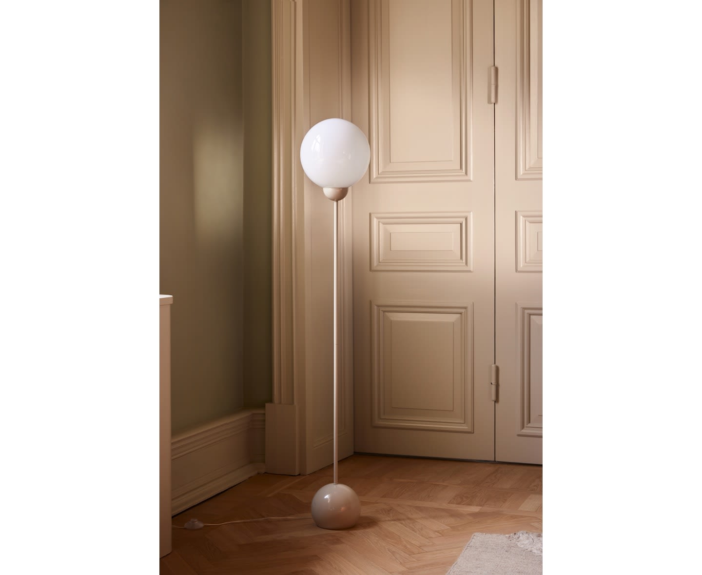 Globen Lighting Ripley Golvlampa Beige 144cm