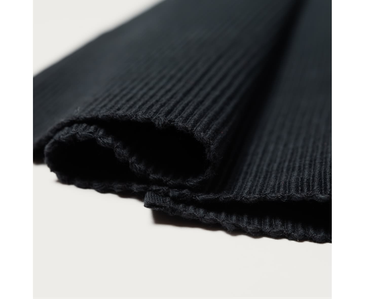 Linum Uni Pöytätabletti Black 35x46 4 kpl