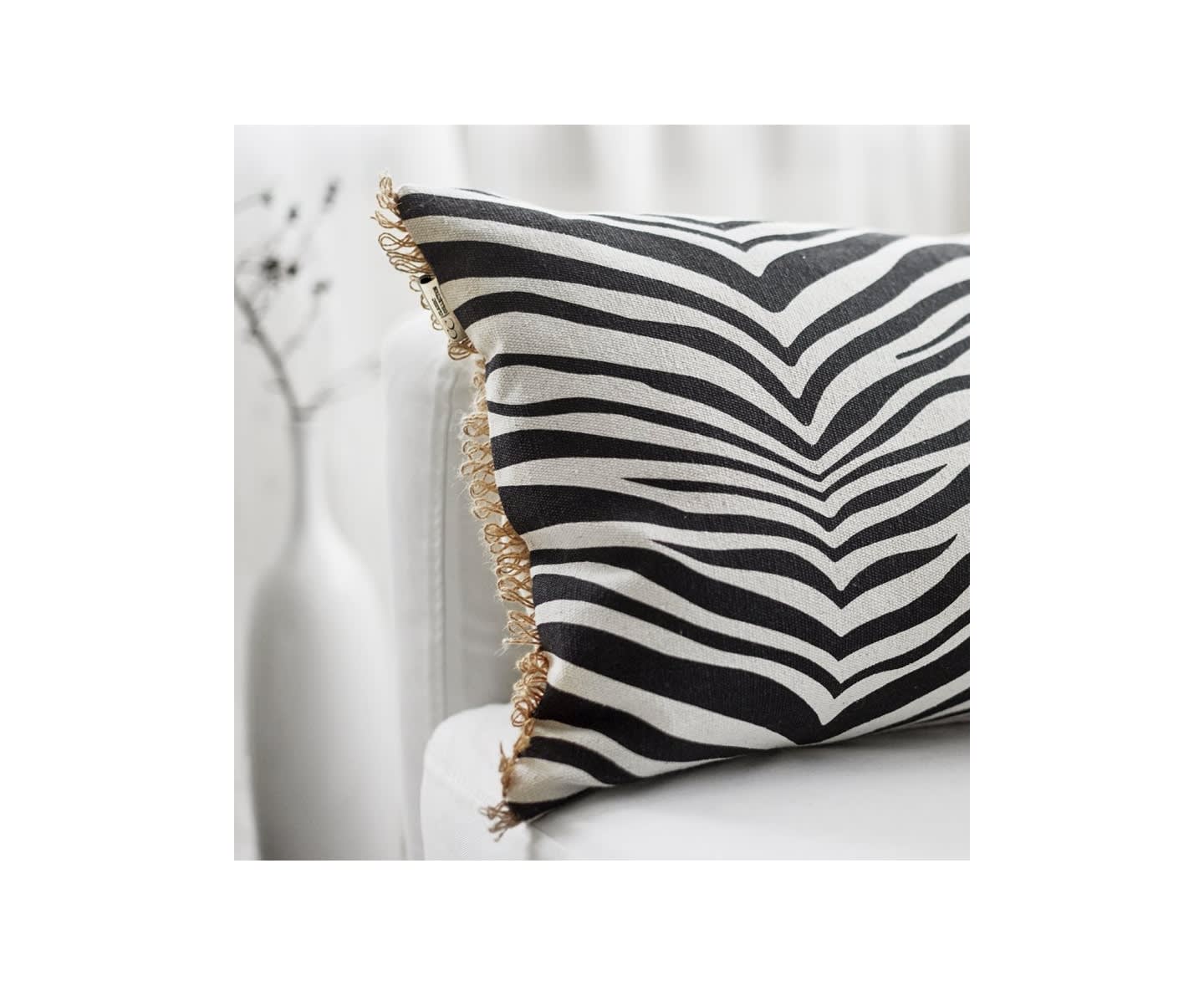 Classic Collection Zebra Koristetyyny Musta 40x60