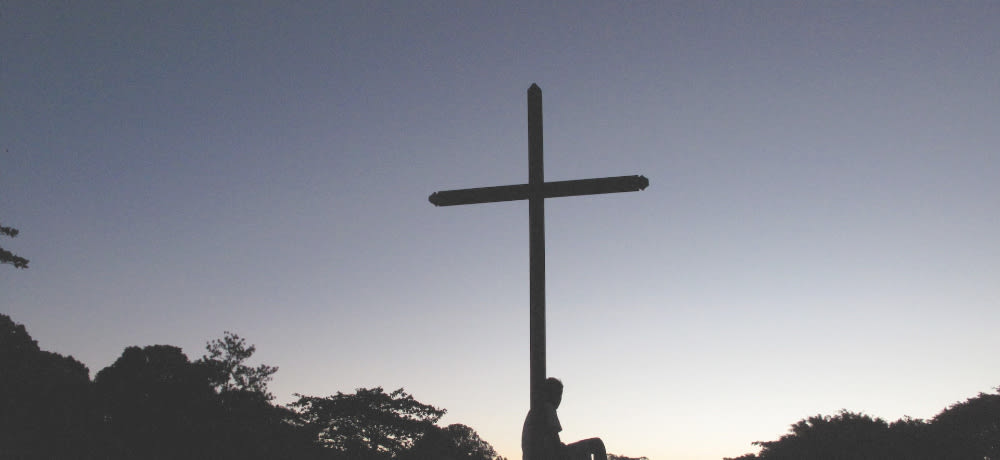 Update with descriptive alt text