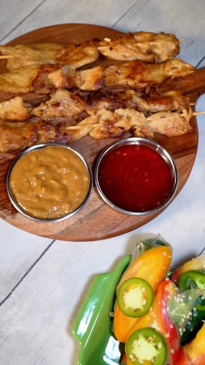 𝚃𝚑𝚒𝚜 𝚃𝚑𝚊𝚒 𝙵𝚎𝚊𝚜𝚝 🍢 🍚 🥭 🌶️ is a feast for the eyes a...