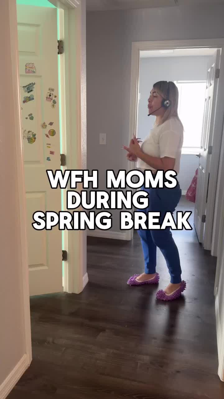 When school’s out, but your deadlines aren’t... 😅💻...