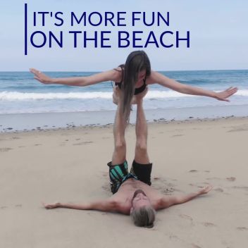 FUN ON THE BEACH - Summer Video Ad