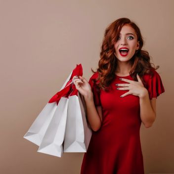LET THE SHOPPING BEGIN - Black Friday Video Ad