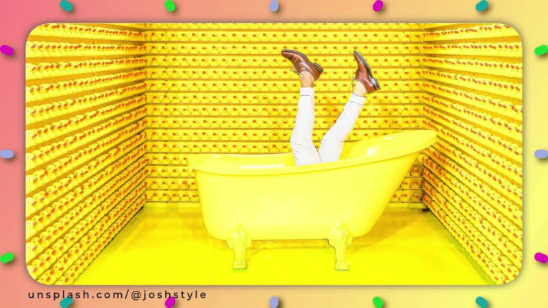COLORFUL SLIDESHOW at 12 seconds