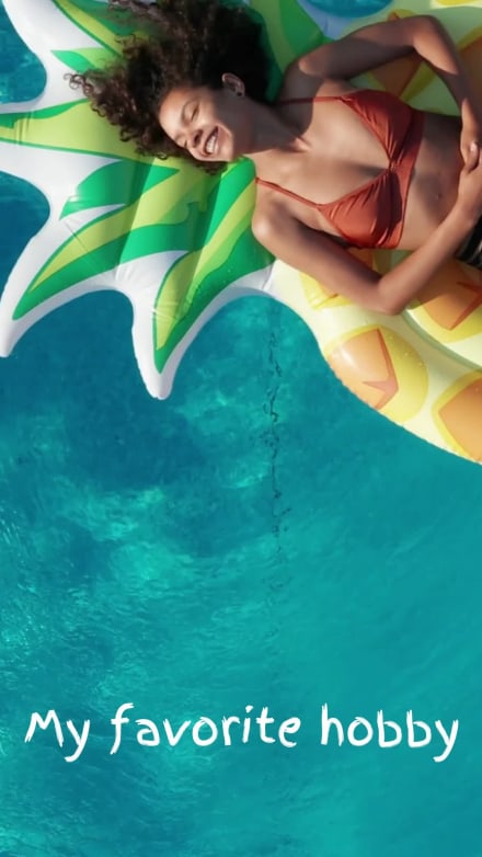 SUMMER SALE at 2 seconds