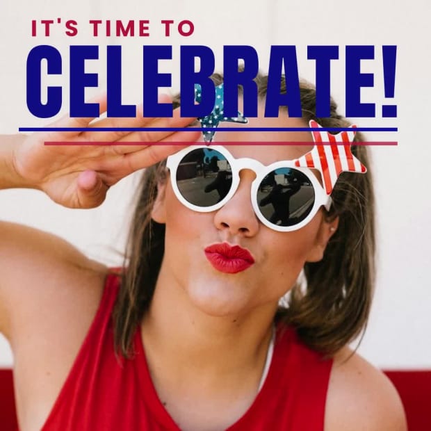 4TH OF JULY SALE at 2 seconds