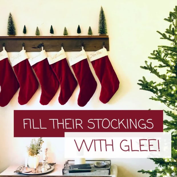 GLEE SALE at 2 seconds