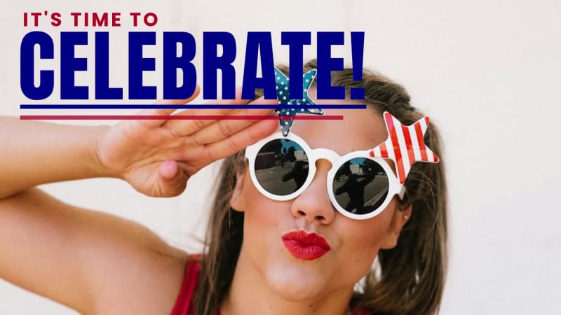 4TH OF JULY SALE at 2 seconds