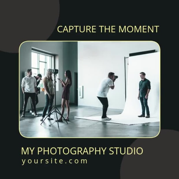 CAPTURE THE MOMENT at 4 seconds