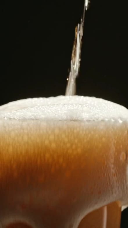 HAPPY HOUR at 5 seconds