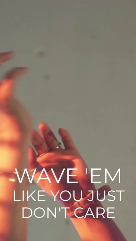 HANDS IN THE AIR at 6 seconds