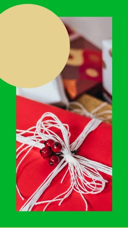 CHRISTMAS ALL AROUND at 7 seconds