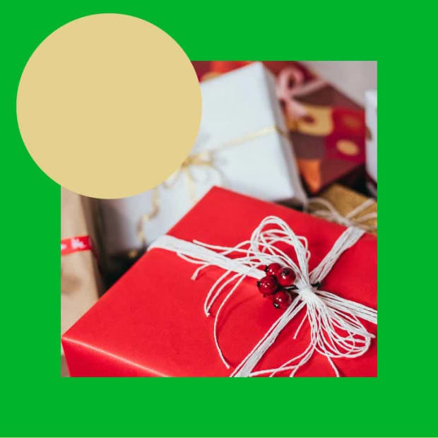 CHRISTMAS ALL AROUND at 7 seconds