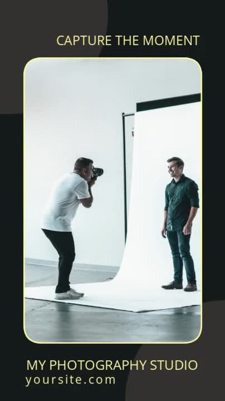 CAPTURE THE MOMENT at 8 seconds
