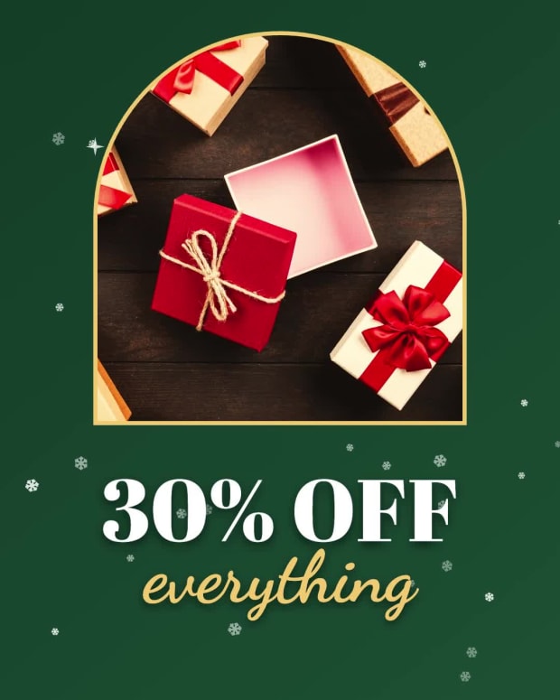 SNOWFALL HOLIDAY SALE at 8 seconds