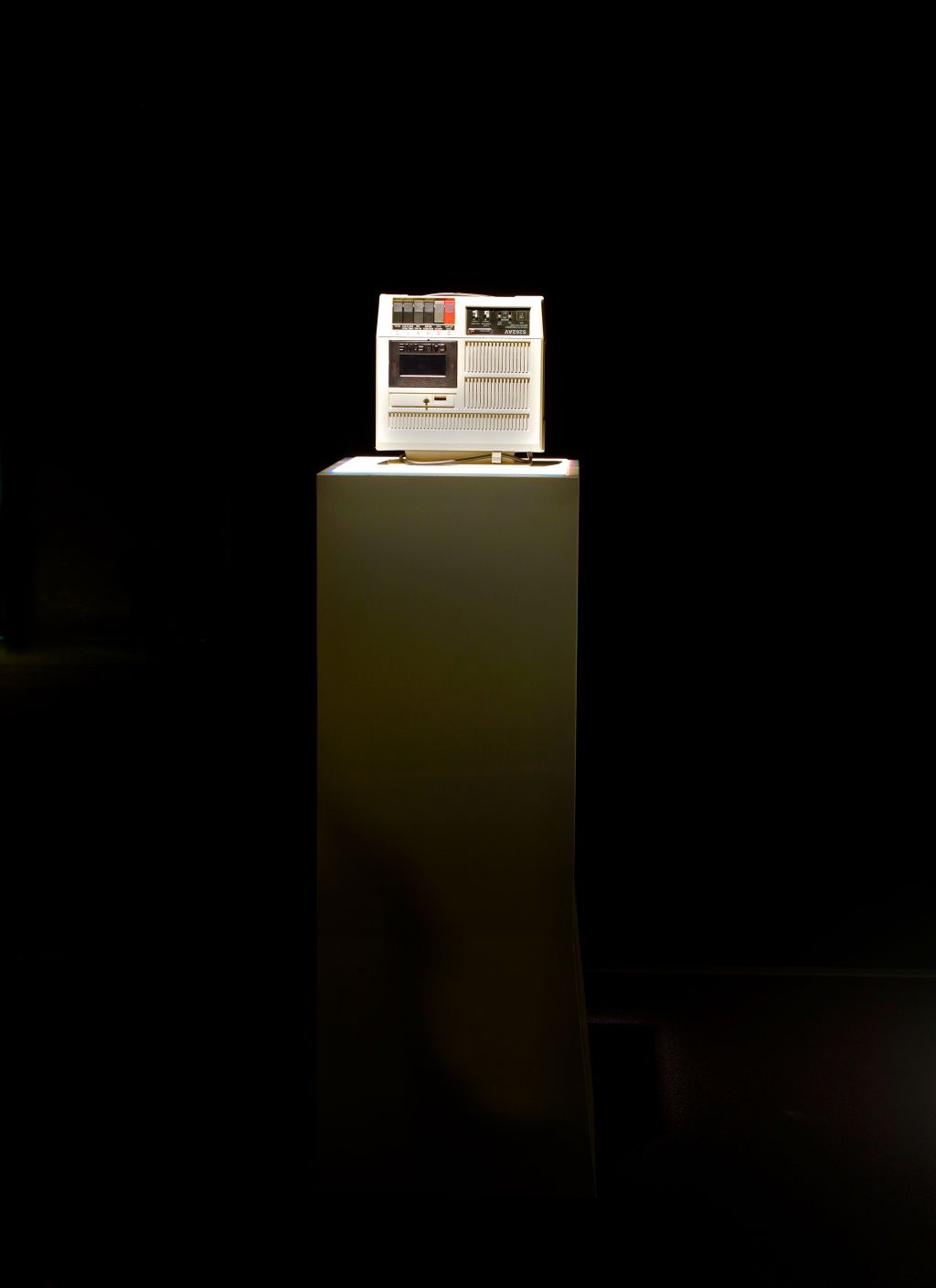 Alexandre Singh – The School for Objects Criticized AE – Berlin