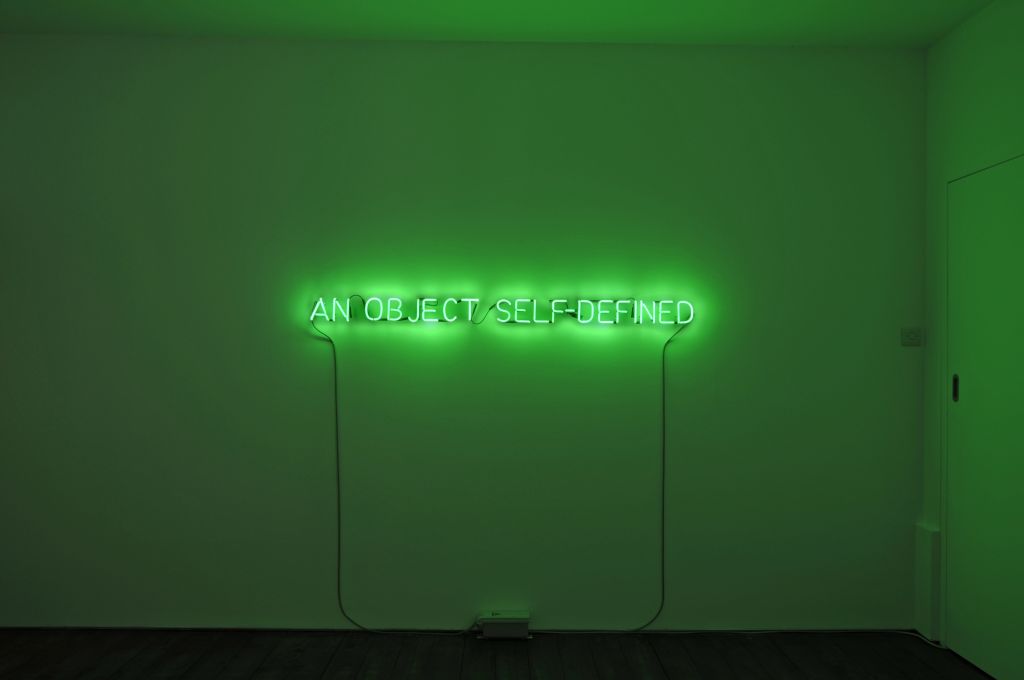 Joseph Kosuth – Amnesia: various, luminous, fixed. – London