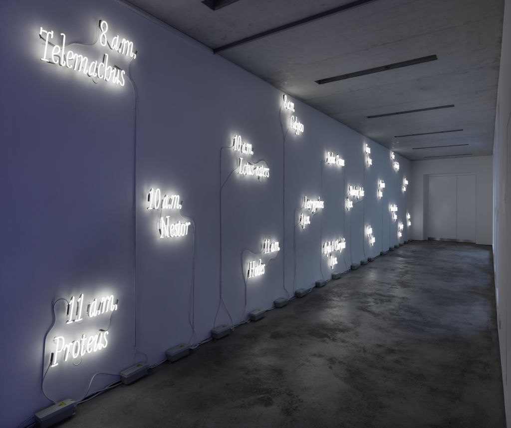 Joseph Kosuth – Amnesia: various, luminous, fixed. – London