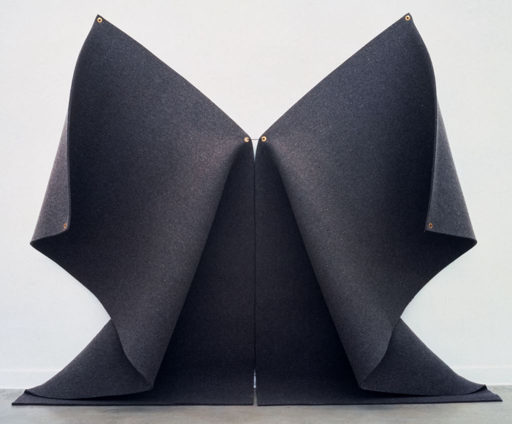 Robert Morris – Recent Felt Pieces – Cologne
