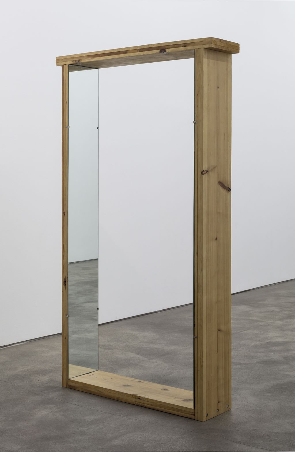 Robert Morris – Refractions – Berlin